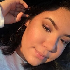 Meet your Posher, Sophia